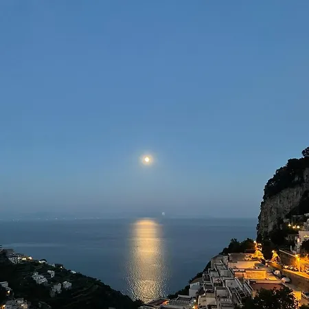 Casa Enzo Con Vista Mare Апартаменти *