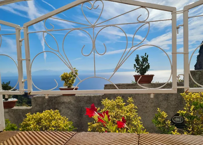 アパート Casa Enzo Con Vista Mare アマルフィ